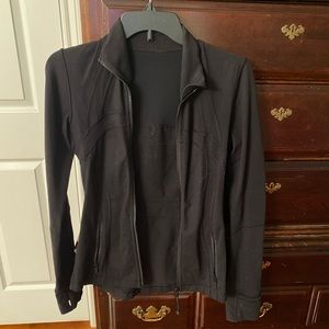 Lululemon define jacket size 2 in black